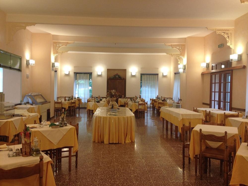 Grand Hotel Vallombrosa Saltino Bagian luar foto